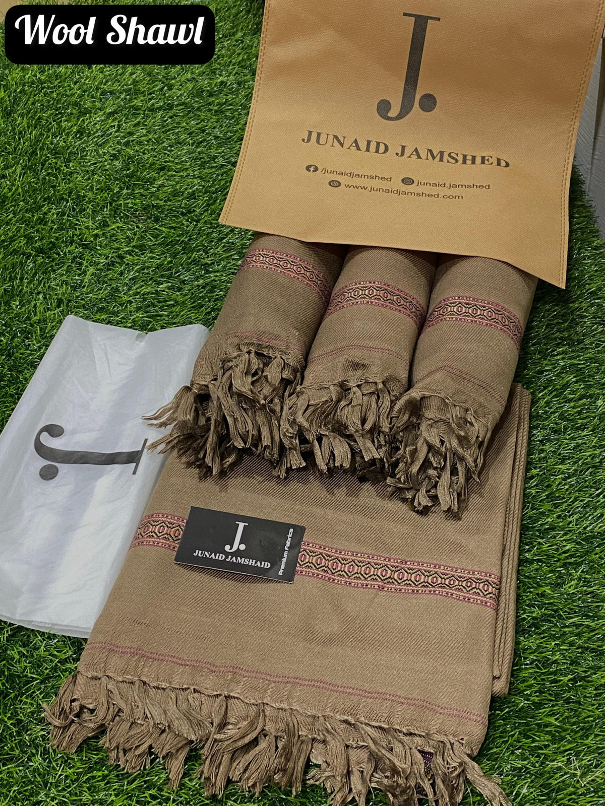 Men Premium Shawl golden.