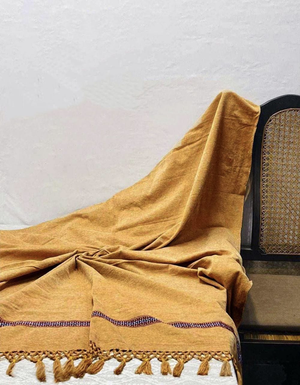 Men Velvet Shawl Gold